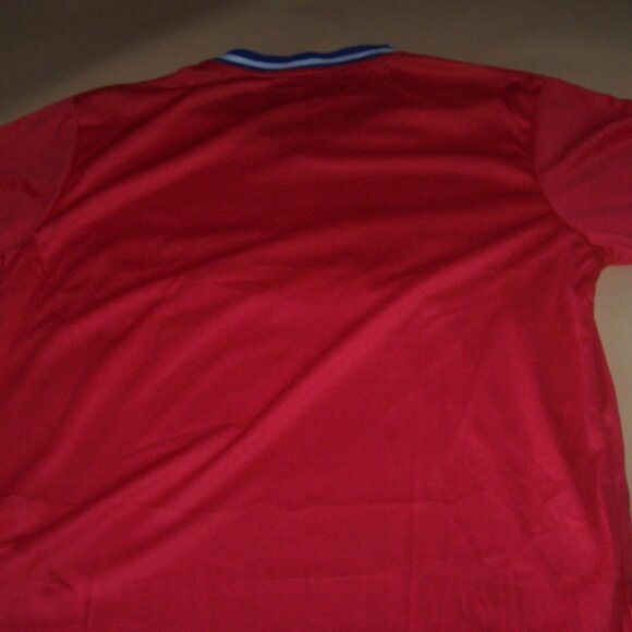 Old Chicago World Beer Tour #76 V-Neck Red Baseball Jersey XXL Polyester Shirt - Picture 4 of 5